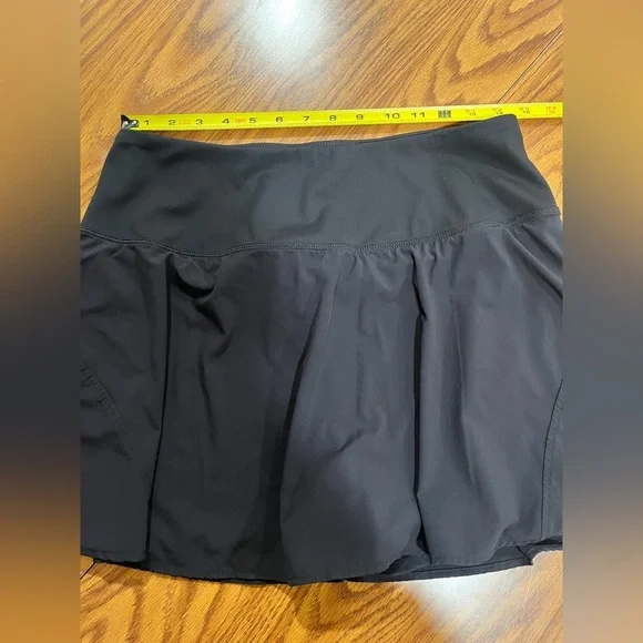 Black Avia Skort - Size Large - Picture 3 of 7